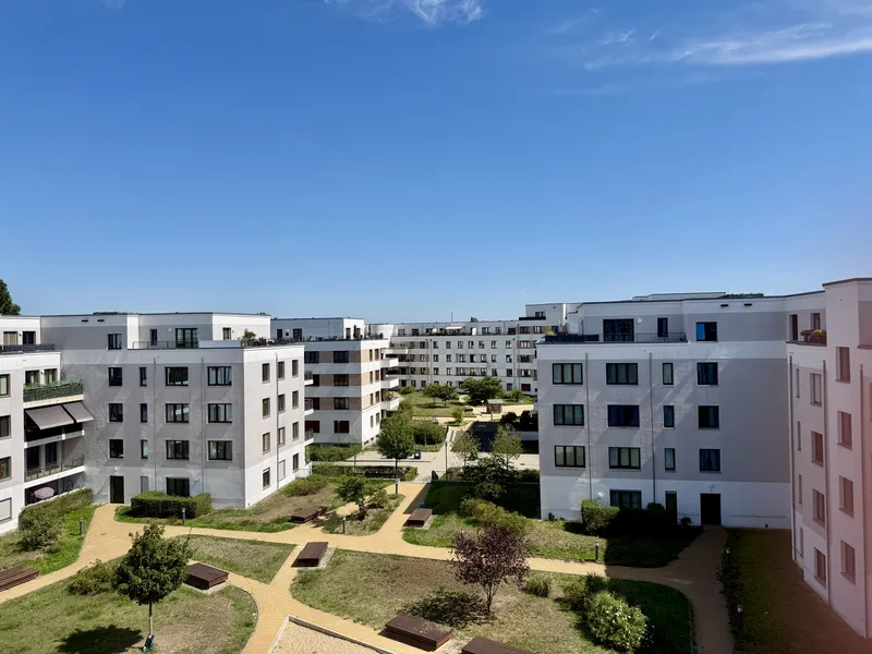 Dachgeschoss-Traum mit Freiraum Licht, Luft und Lebensqualität 3 Zimmer in Spandau — photo 1